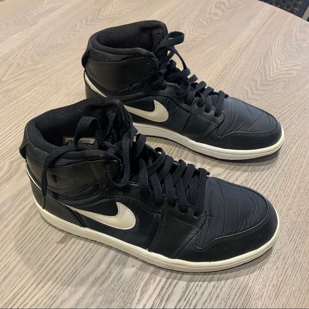 Men’s Nike Air Jordan 1 High Strap, Size 8.5 US